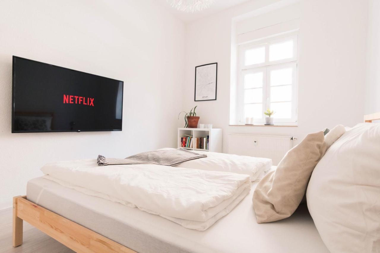 Gemutliche 45M² Wohnung Mit Netflix & Disney+ Erfurt Bagian luar foto