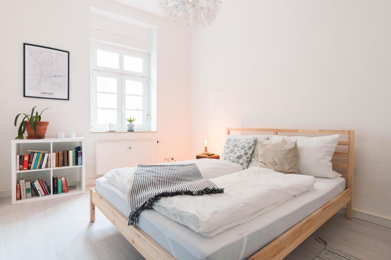 Gemutliche 45M² Wohnung Mit Netflix & Disney+ Erfurt Bagian luar foto